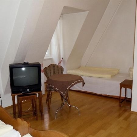 Hotel Zum Pfalzgrafen Χαϊδελβέργη Δωμάτιο φωτογραφία