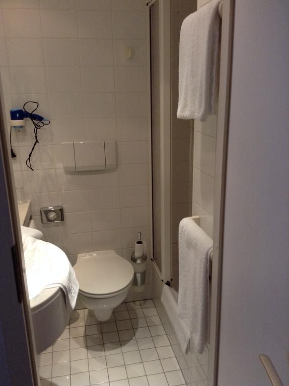 Hotel Zum Pfalzgrafen Χαϊδελβέργη Δωμάτιο φωτογραφία