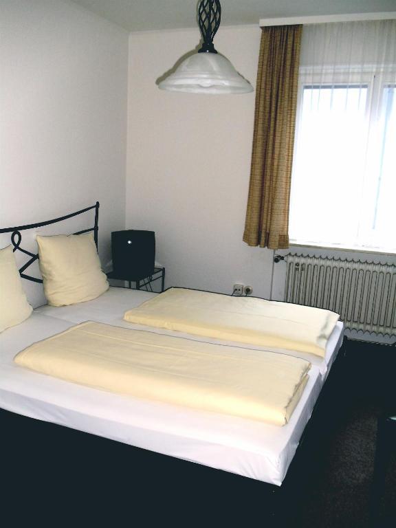 Hotel Zum Pfalzgrafen Χαϊδελβέργη Δωμάτιο φωτογραφία